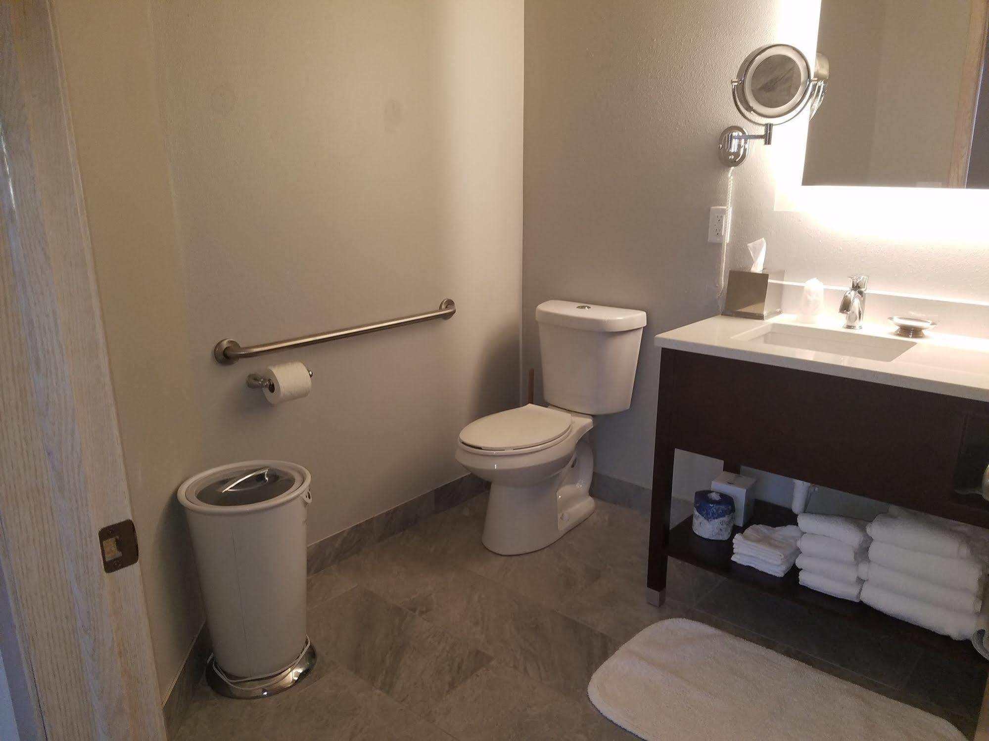 Mill Creek Hotel